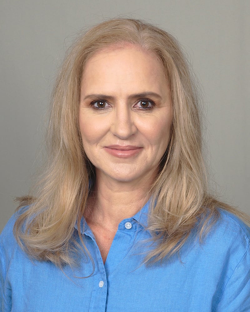 Cornelia Dadaciu, DMD