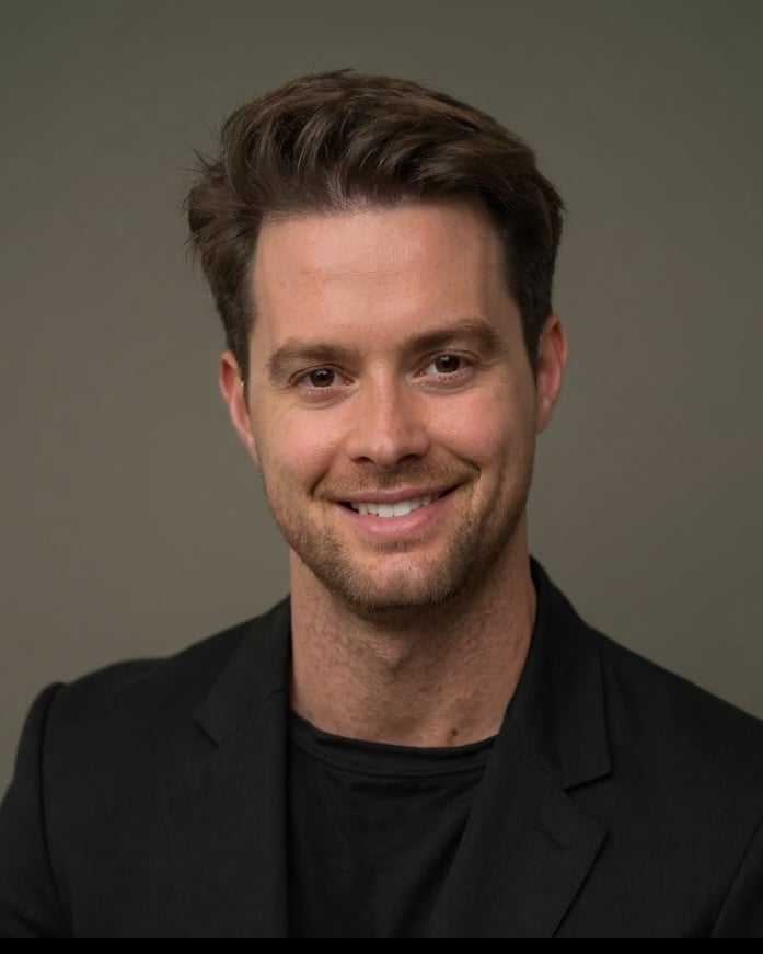 Ryan Knight, DDS, MS, DICOI, FAGD
