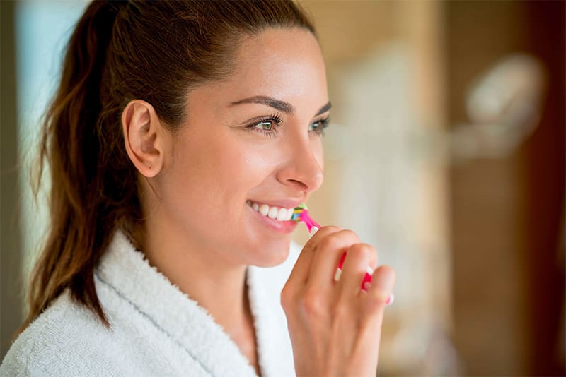 Brushing Your Teeth the Right Way Brushing Your Teeth the Right Way