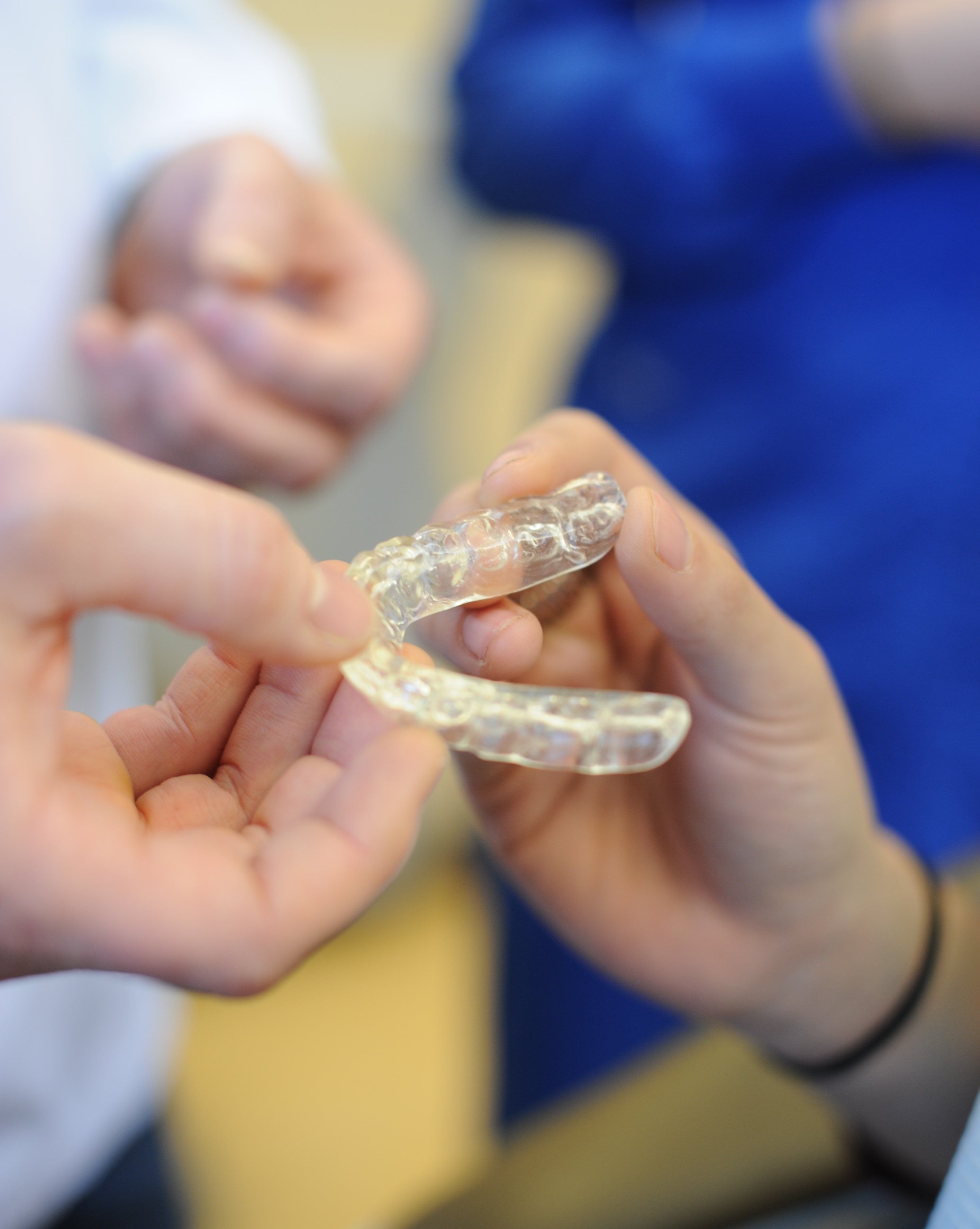 Teeth grinding: Night guards prevent damage. Teeth grinding: Night guards prevent damage.
