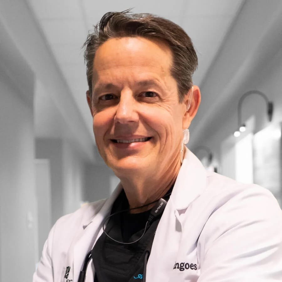 Dr. Woody Domingoes portrait