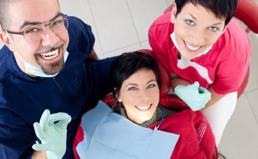A Guide to Selecting the Right Dentist