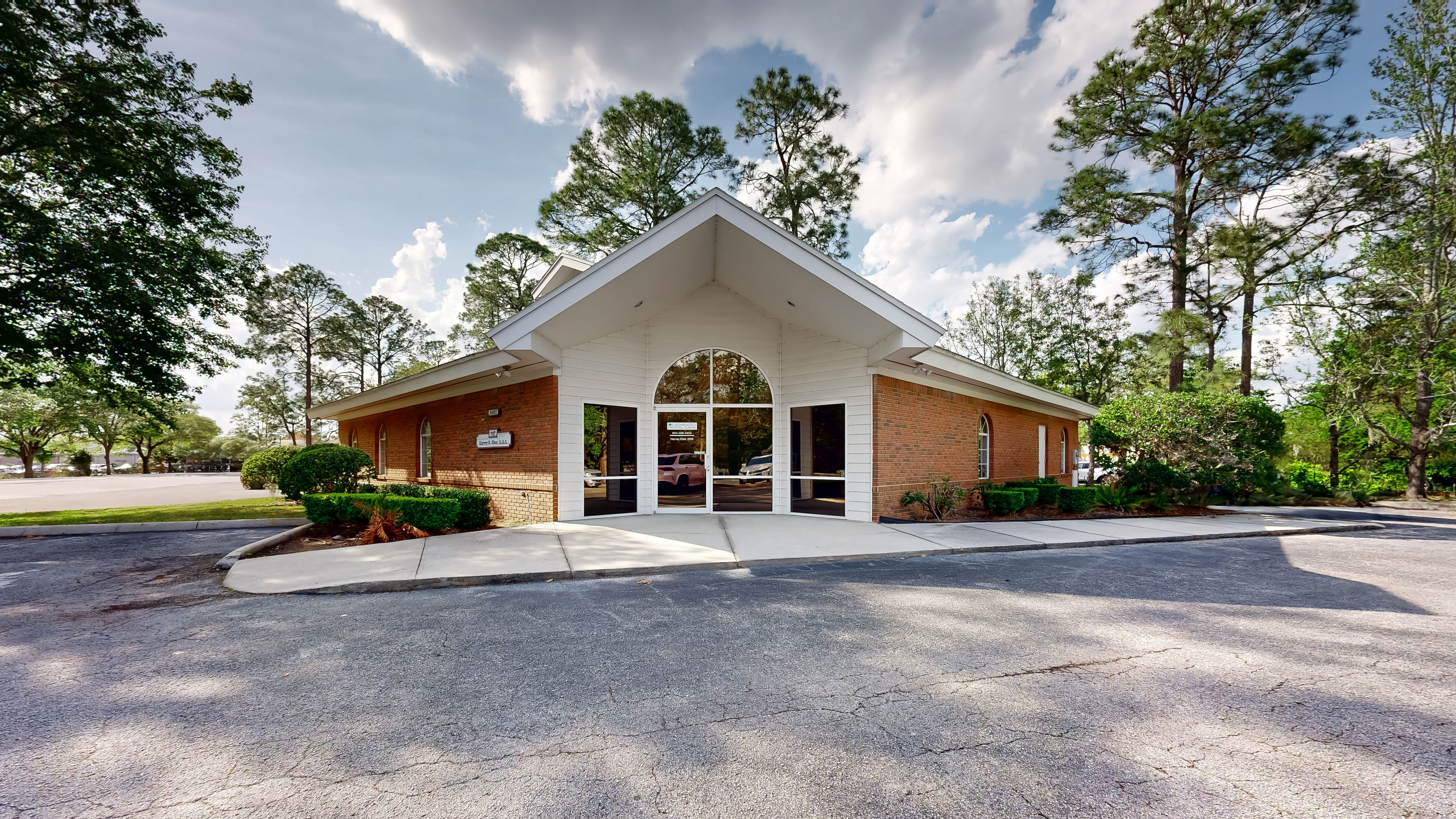 ADC Mandarin exterior