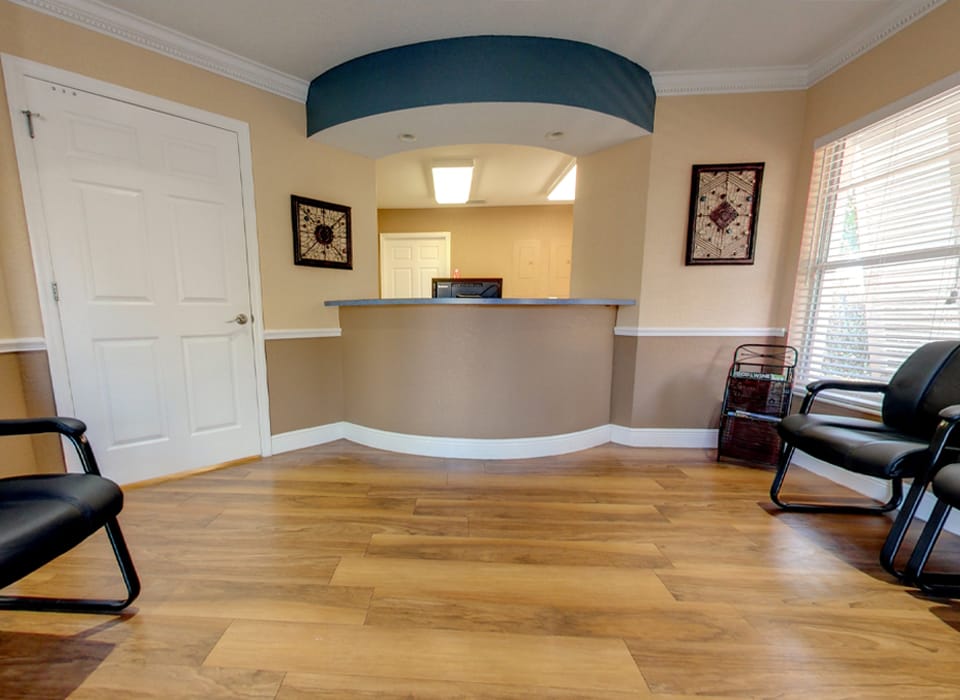 Manatee Dental of East Bradenton - Lobby slide