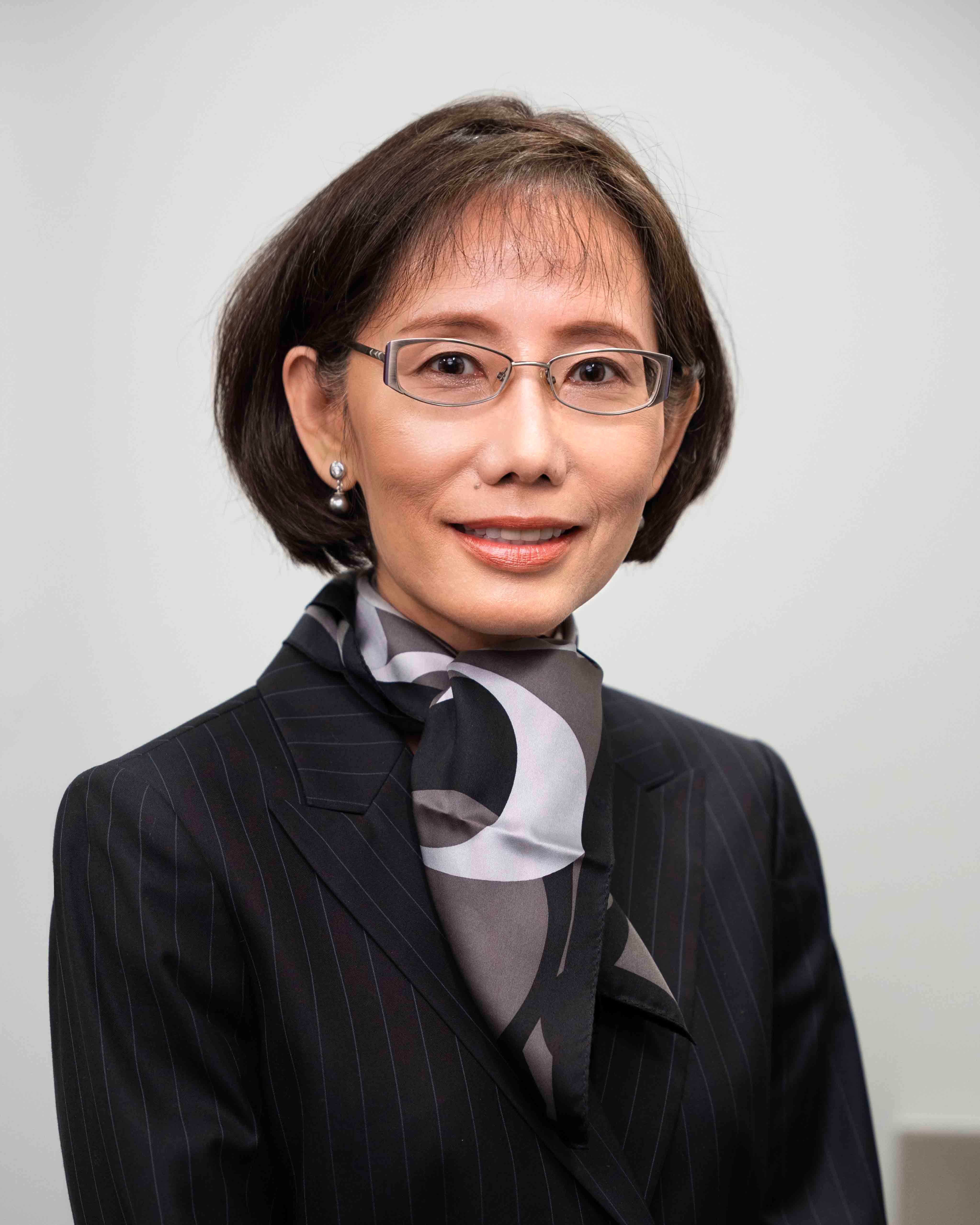 Dr. Nikki Nguyen portrait