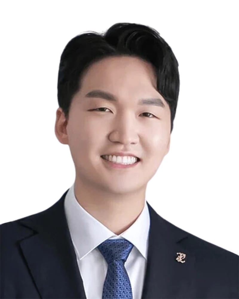 Dr. Yun Suk Noh portrait