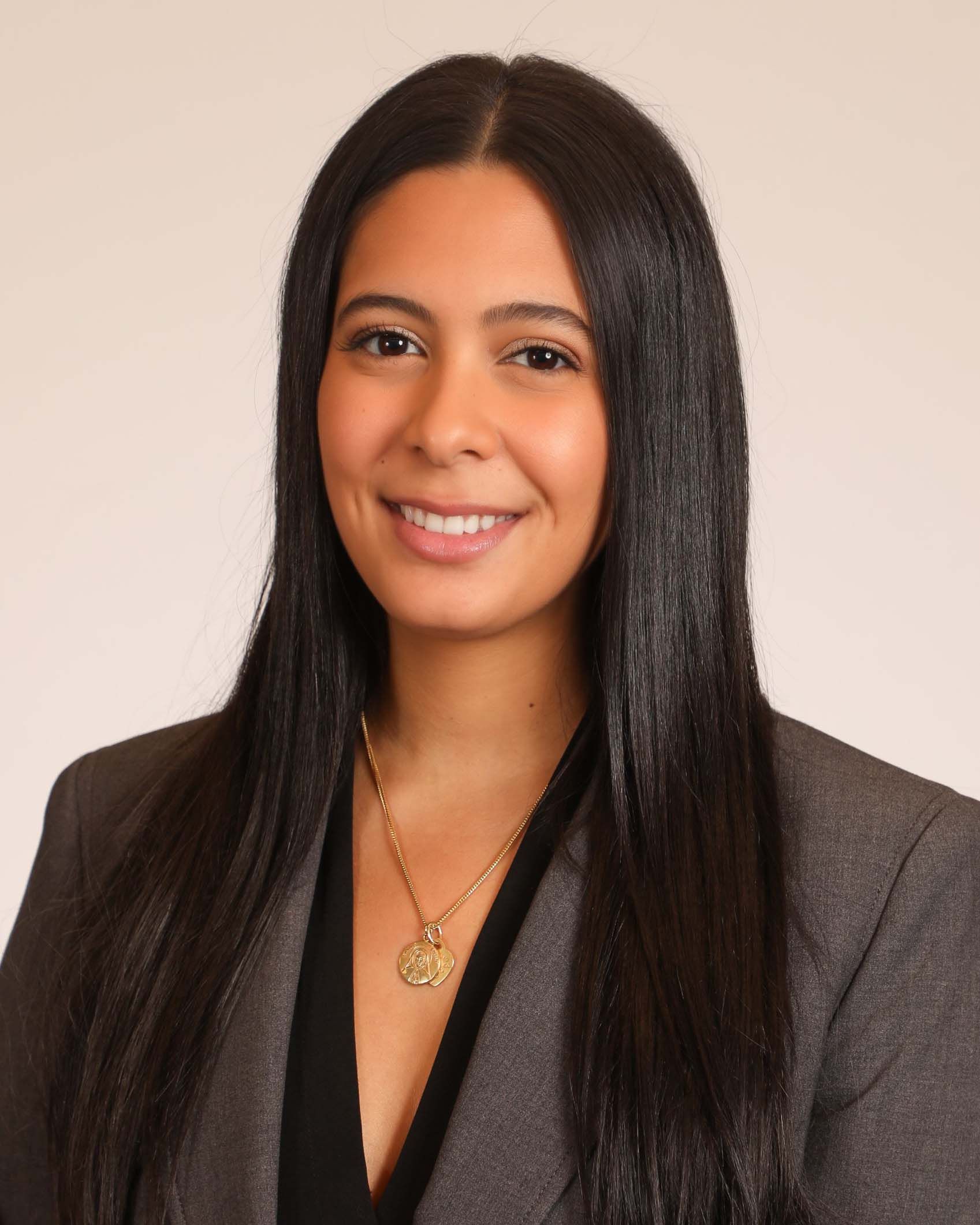 Dr. Lauren DePinter portrait