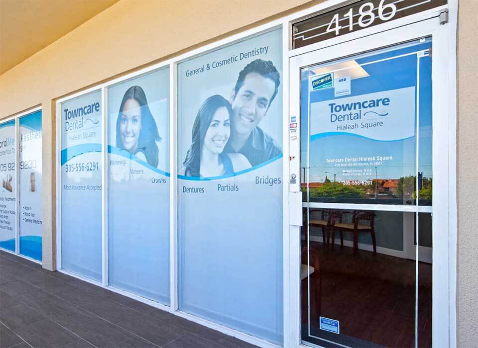 TowncareDentalofHialeahSquare_storefront