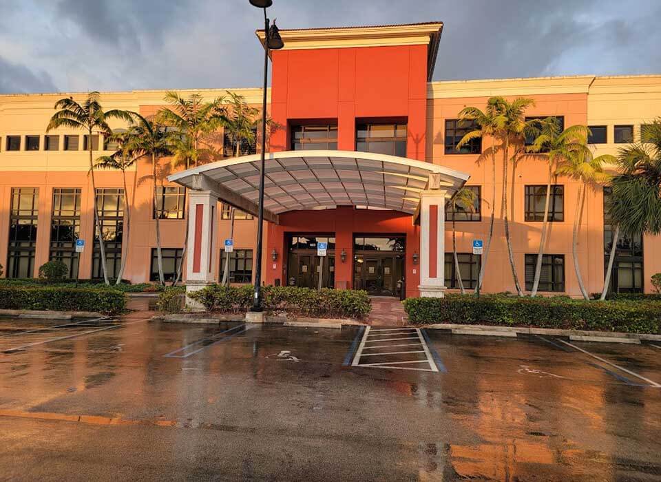 TowncareDentalAssociatesofHomestead_storefront TowncareDentalAssociatesofHomestead_storefront