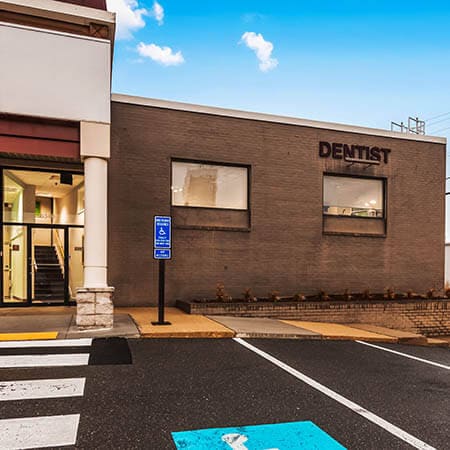 Storefront for Dental One Associates of Springfield