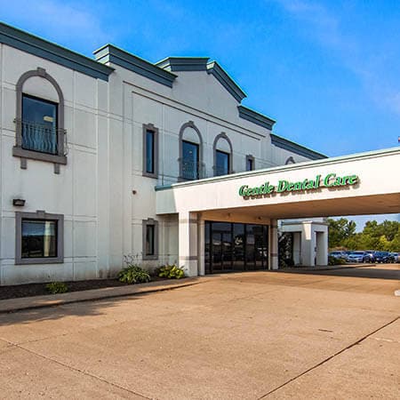Storefront for Maple Shade Dental of Peoria