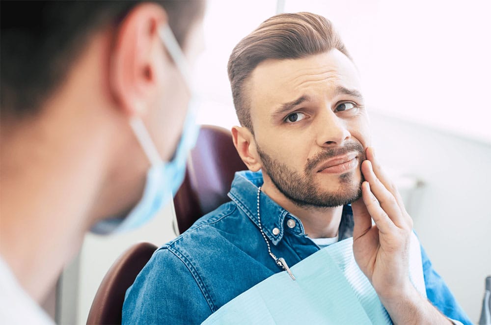 MadeYaSmile blog handsome young main tooth pain MadeYaSmile blog handsome young main tooth pain