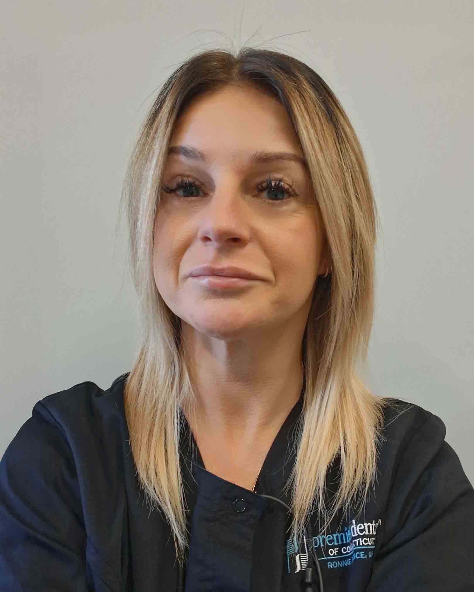Veronica Plesz, RDH Dr. Veronica Plesz portrait