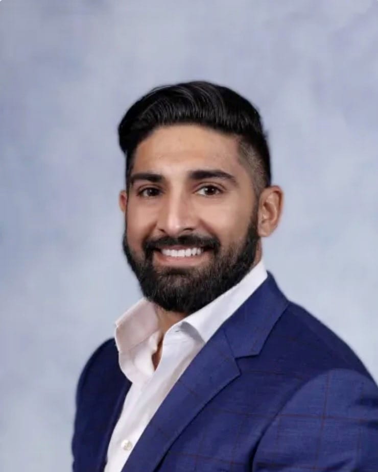 Vivek Dewan, DMD Dr. Vivek Dewan portrait