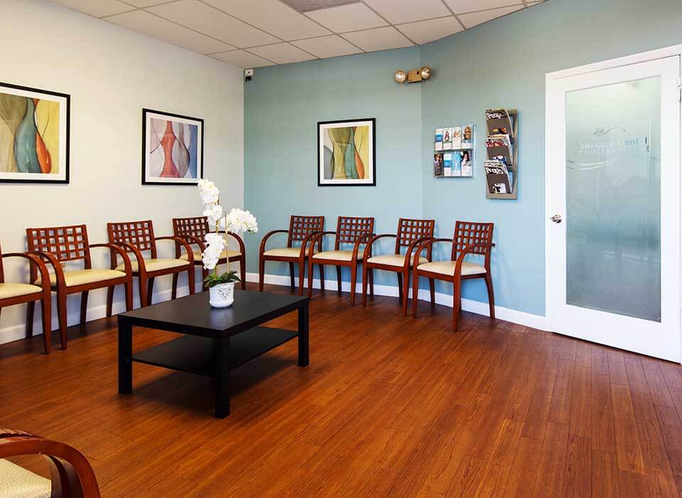 TowncareDentalofHialeahSquare_lobby