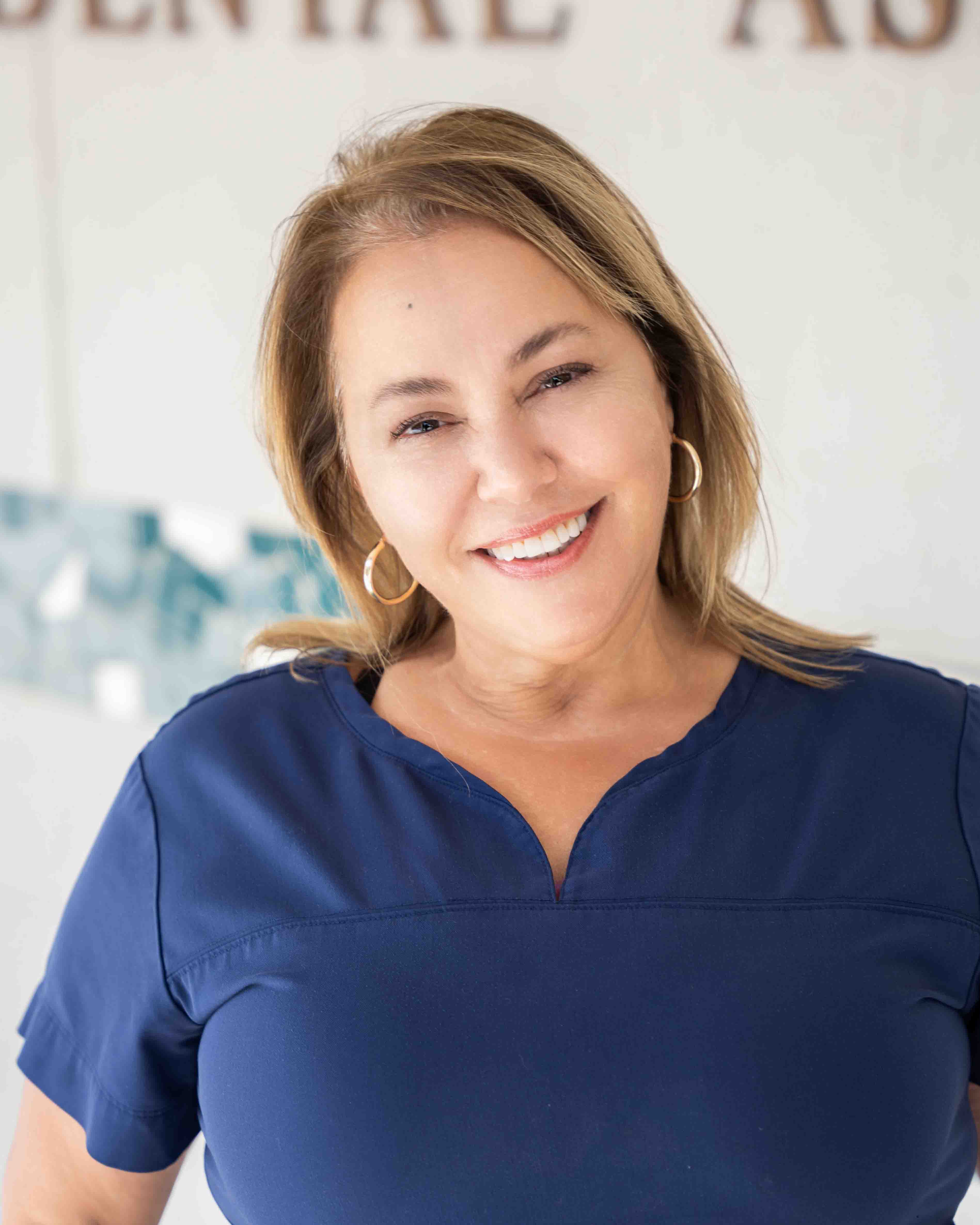 Dr. Marta Ortiz-Perez portrait Dr. Marta Ortiz-Perez portrait