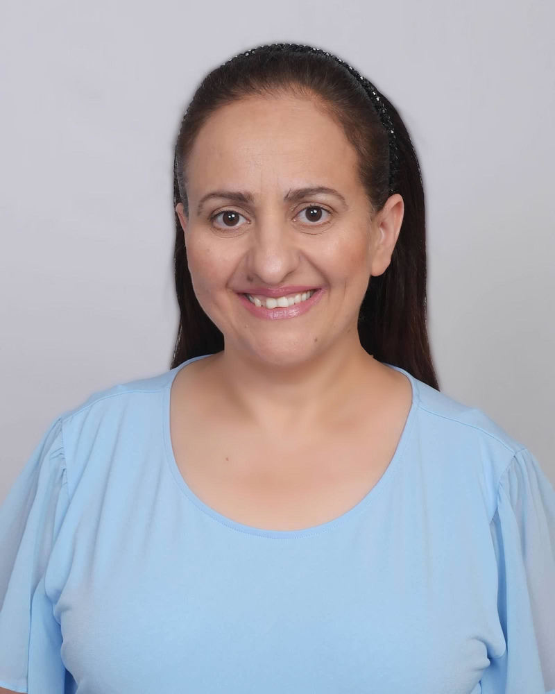 Dr. Arwa Owais portrait Dr. Arwa Owais portrait