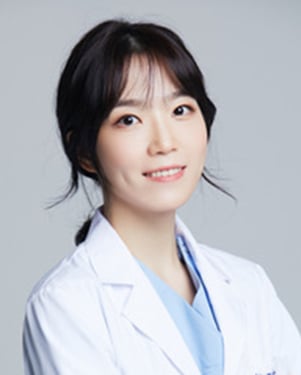 Dr. Na Won Lee portrait